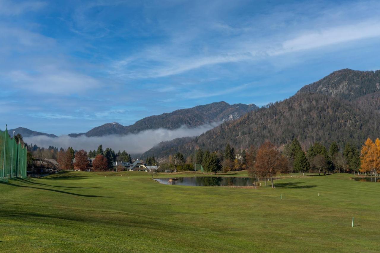 Golf View Apt With Parking And Mountain View! Daire Tarvisio Dış mekan fotoğraf